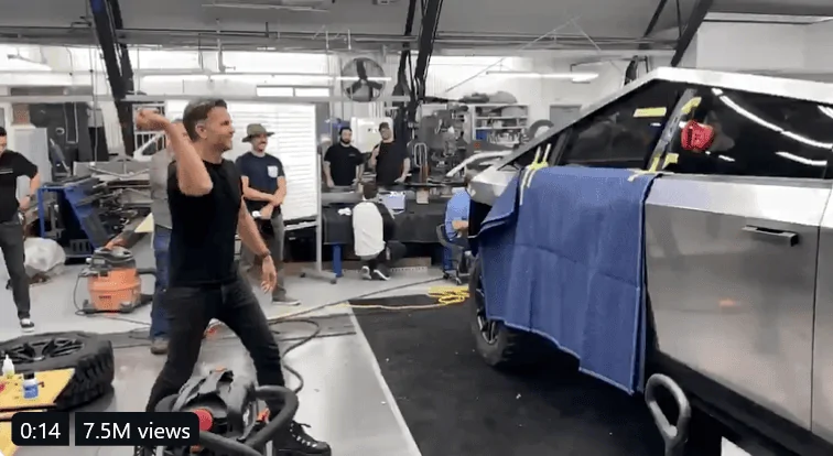 Tesla Cybertruck Multispoke Production Wheels on Cybertruck in Workshop / Studio? Tesla Cybertruck Production Wheels1