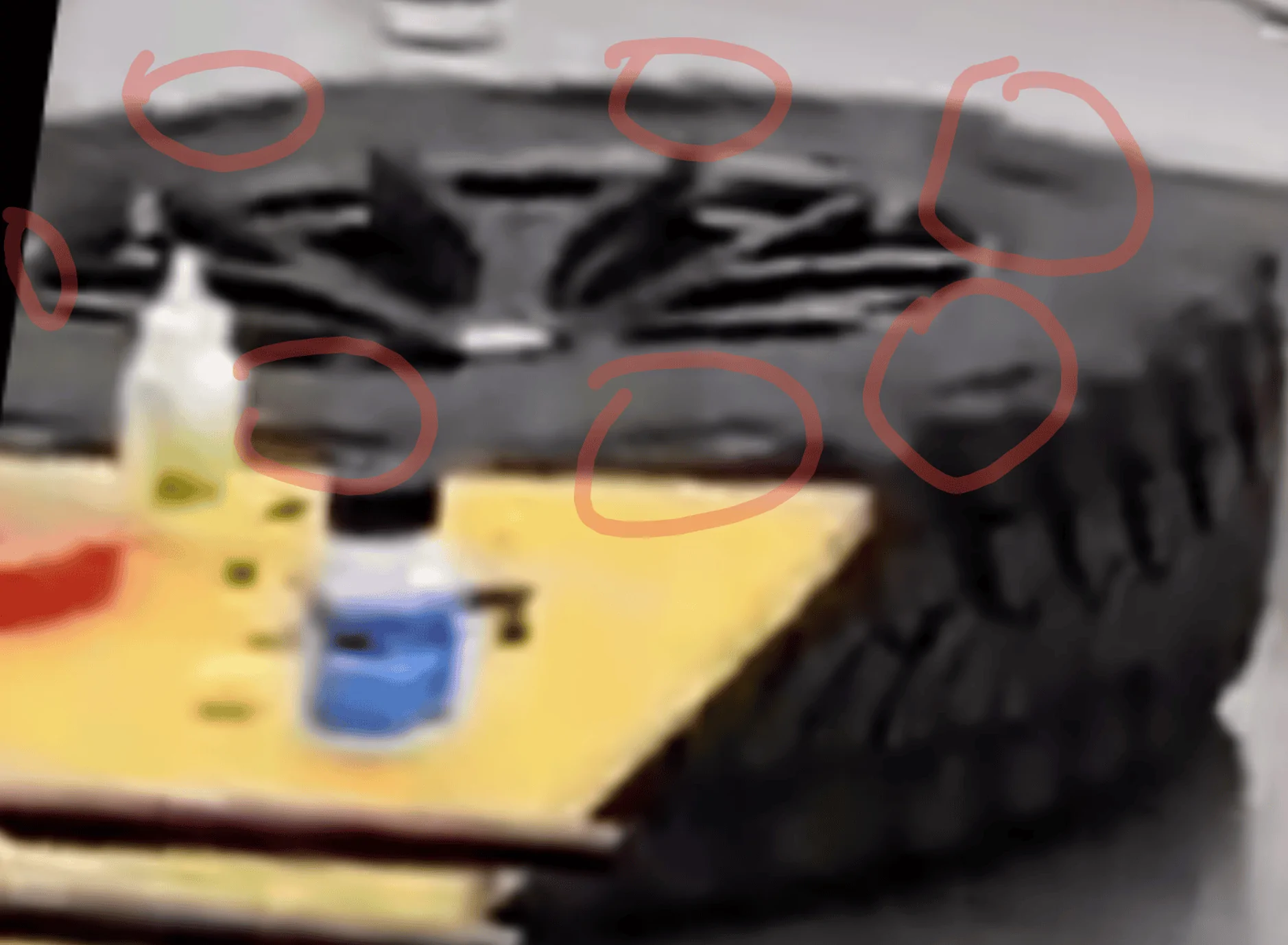 Tesla Cybertruck Multispoke Production Wheels on Cybertruck in Workshop / Studio? Screenshot_2019-11-23-00-01-54~2