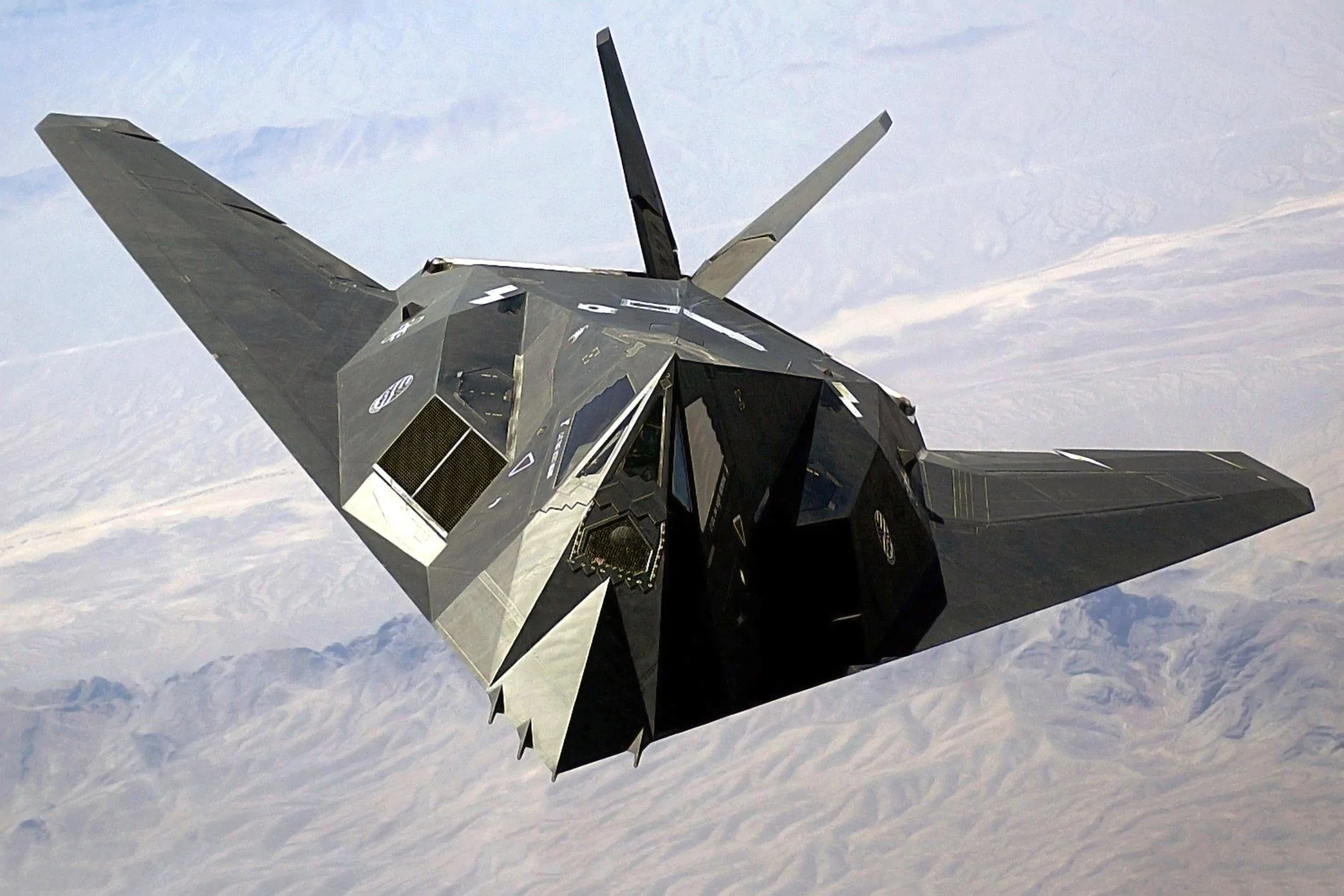 Tesla Cybertruck Aerodynamics F-117_Nighthawk_Front