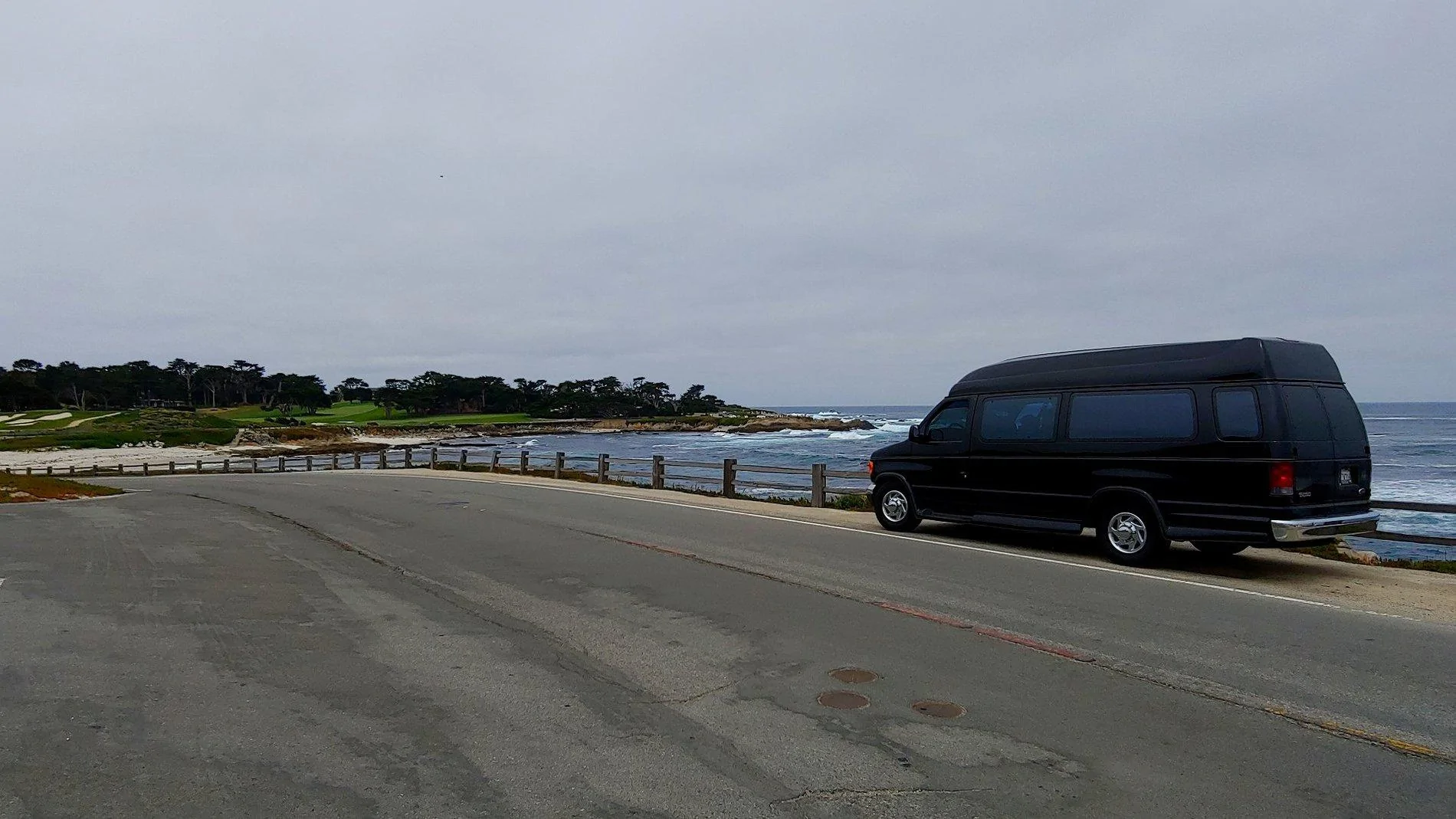Tesla Cybertruck Parking space neurosis van17miledriv