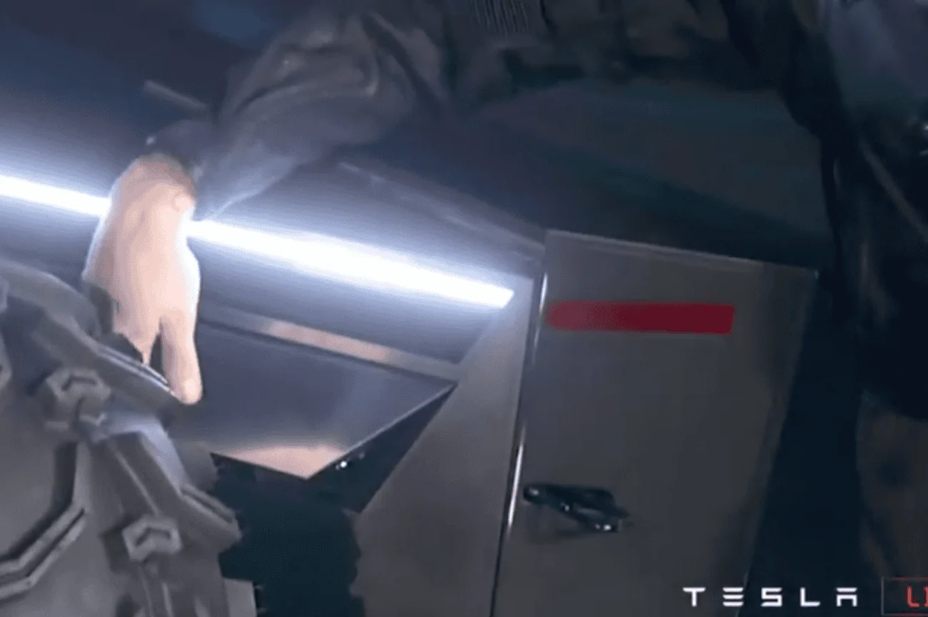 Tesla Cybertruck Corrosion resistance in Cybertruck may not be perfect CT_unveil_bed