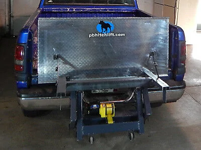 Tesla Cybertruck Lifting tailgate option please Tesla another tail gate lift