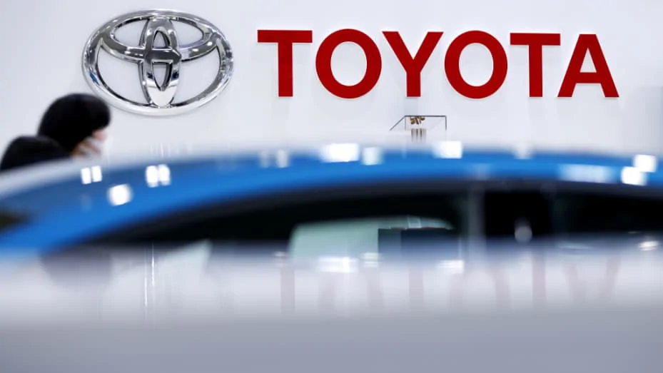 Tesla Cybertruck Toyota, in Reversal, Says It Will Shift More Rapidly to EVs -1639463514573-gettyimages-1236289761-JAPAN_TOYOTA