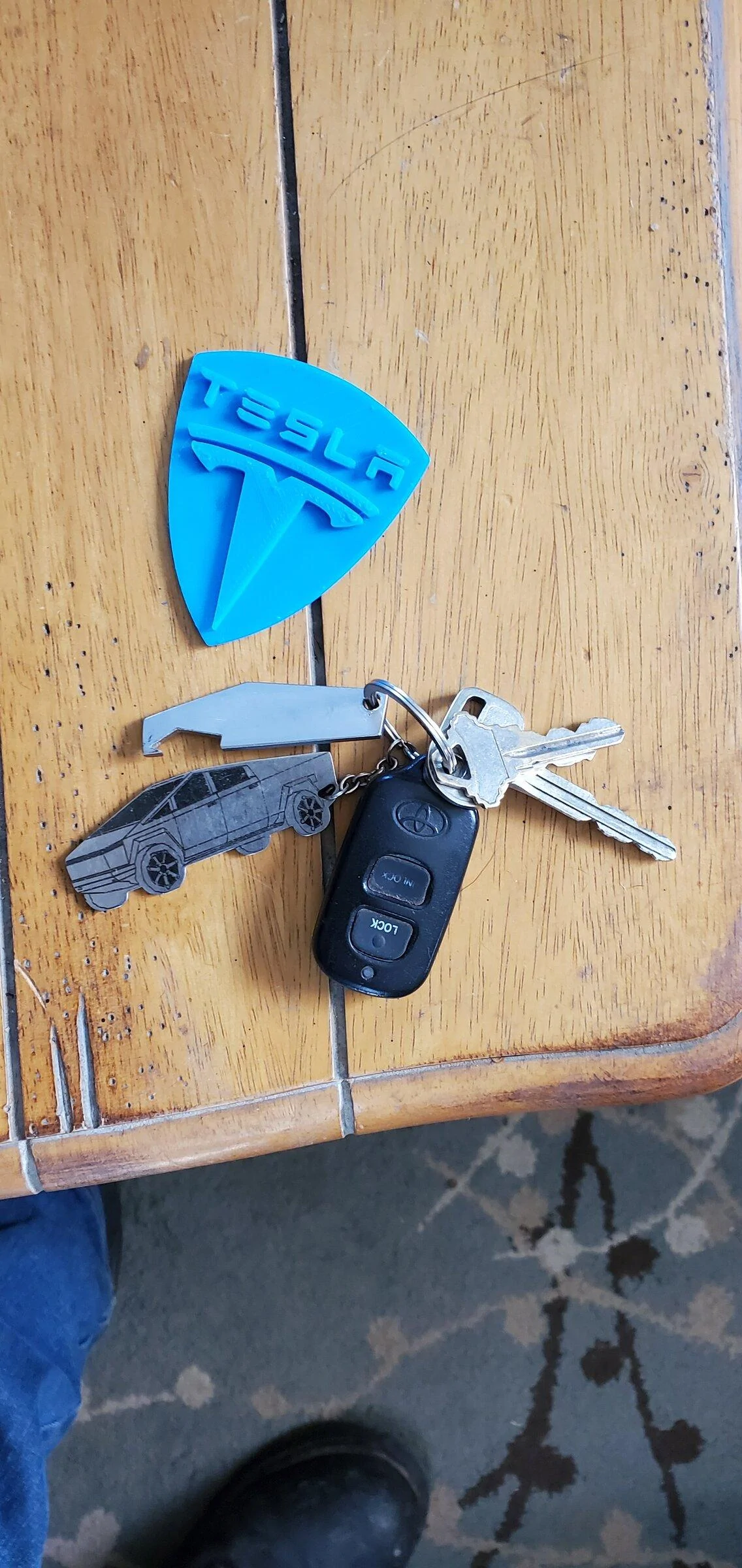 Tesla Cybertruck 3mm Cybertruck bottle opener 20211220_130735