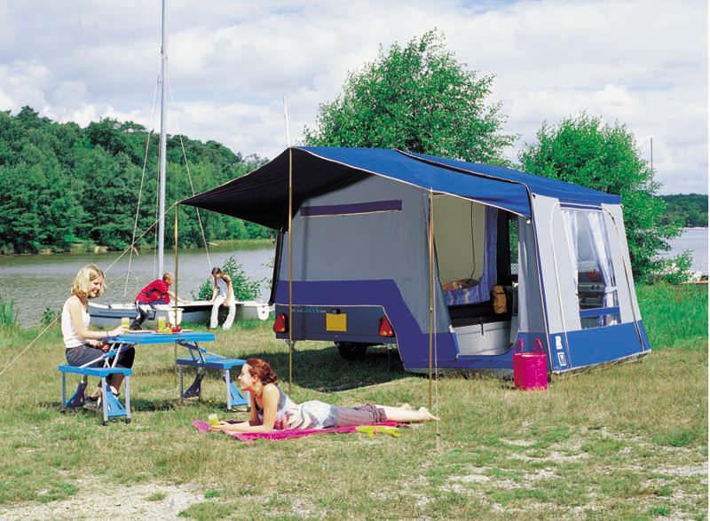 Tesla Cybertruck Teslabots on Vacation? allegra1