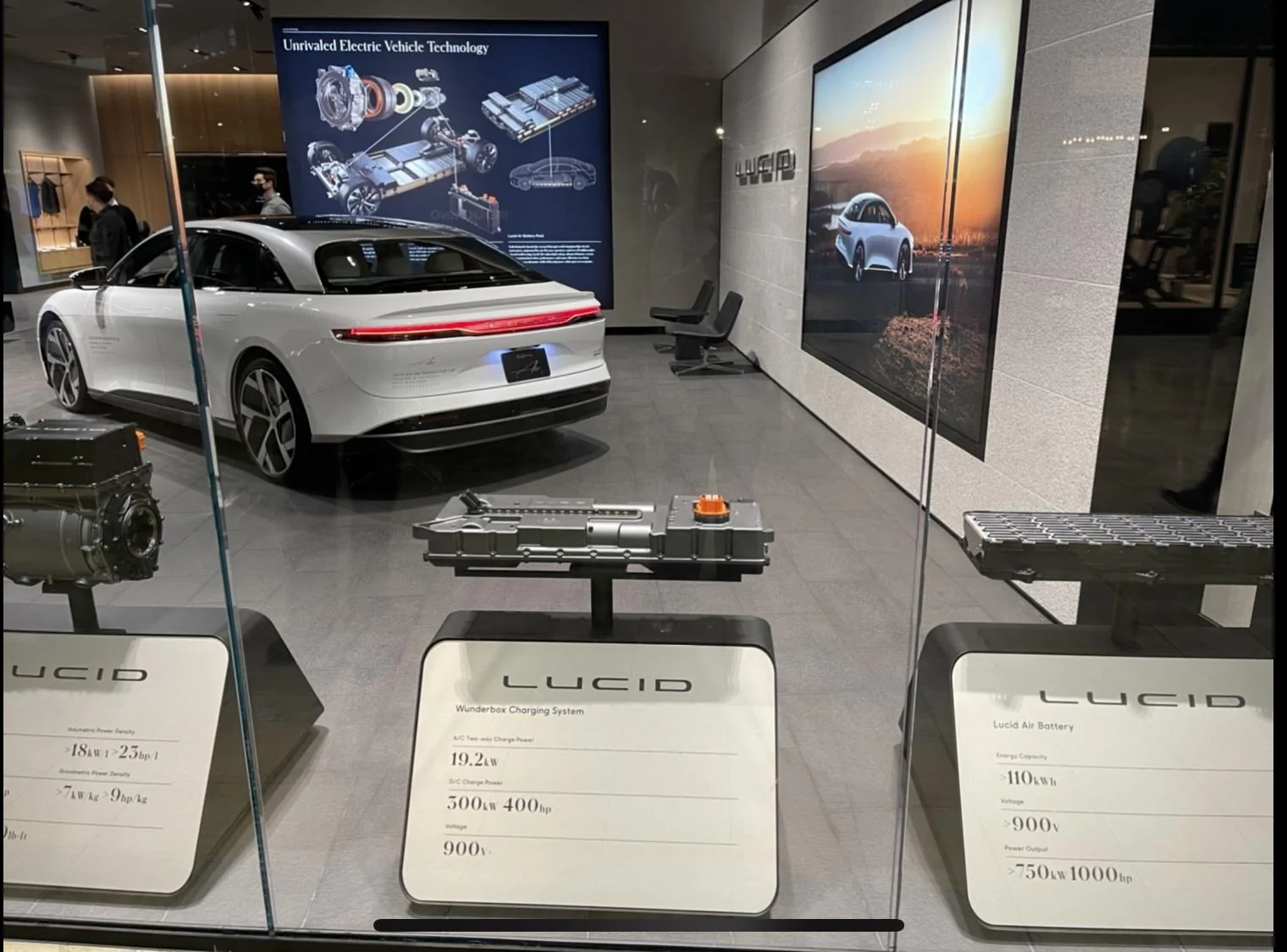 Tesla Cybertruck Scottsdale Fashion Square Mall EV stores IMG_0665