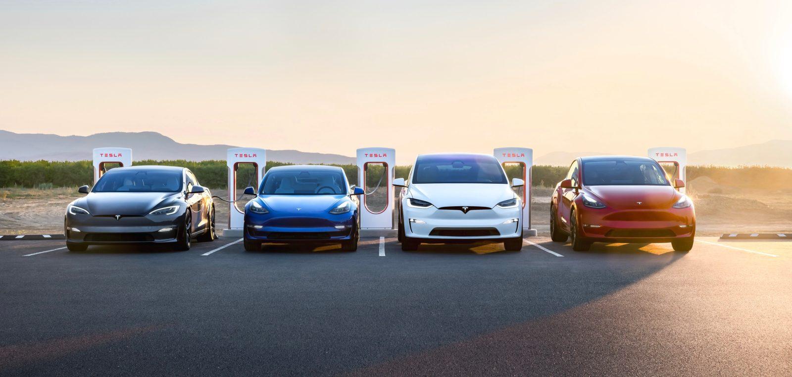 Tesla Cybertruck Tesla Production, Deliveries Graphed Through Q4 2021: Huge Surge TEsla-TSLA-hero