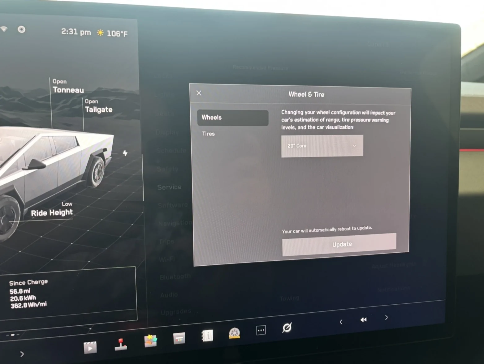Tesla Cybertruck We can now change wheel / tire type in software menu - for proper range estimations and avatar! IMG_0352