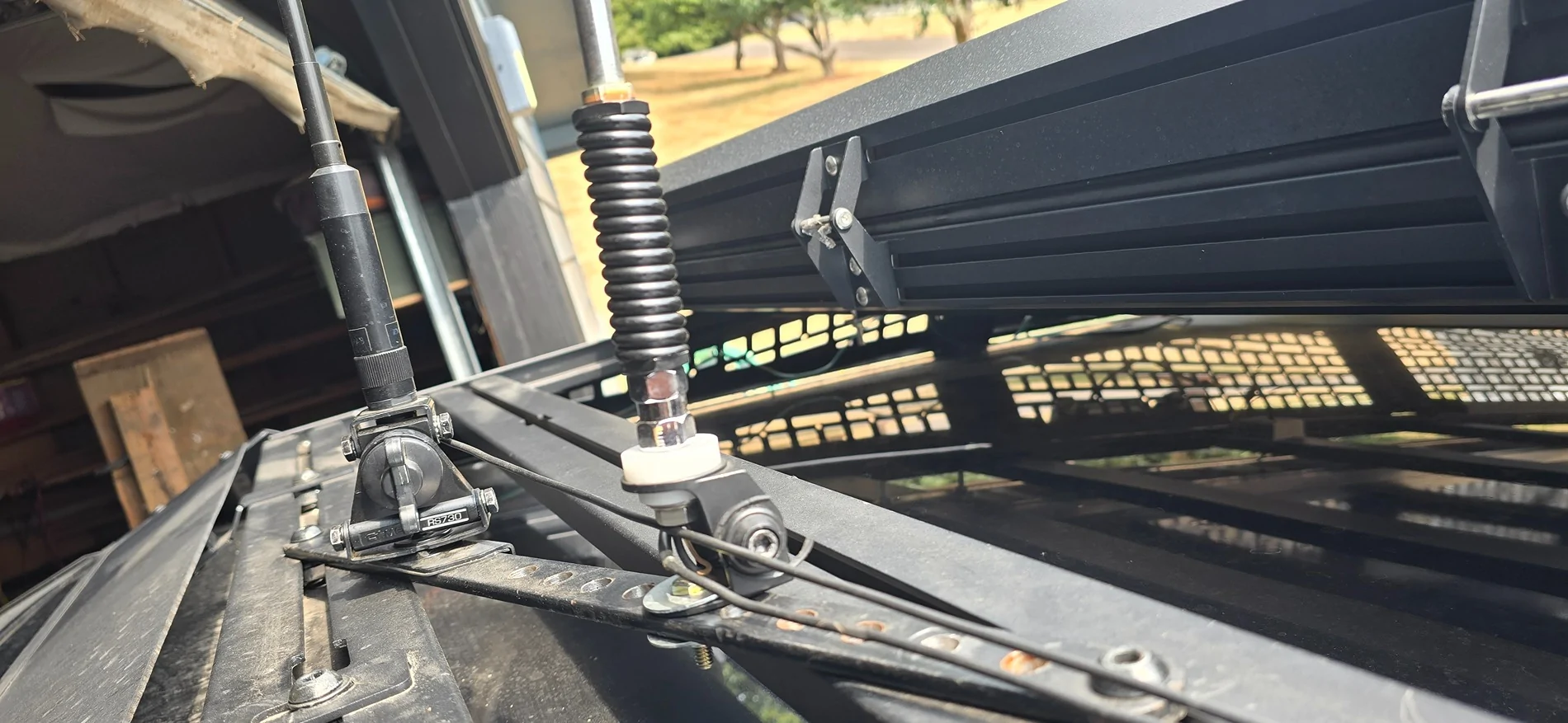 Tesla Cybertruck Two Way Radio People - Cybertruck RF Noise 20250731_151758