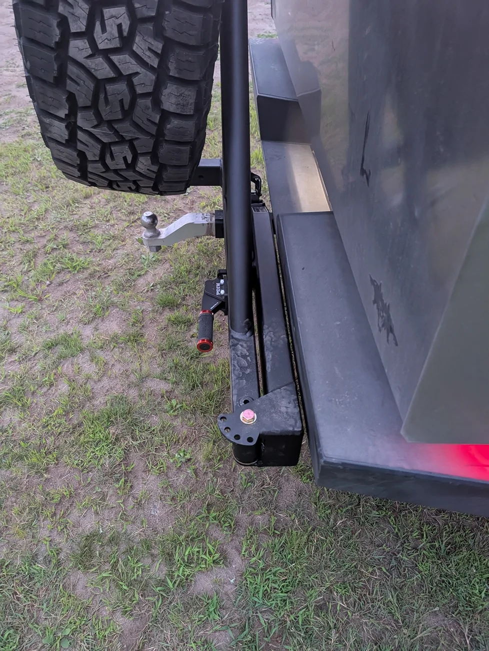 Tesla Cybertruck Spare Tire Carrier - RiGd Ultraswing Mega PXL_20250731_235024492