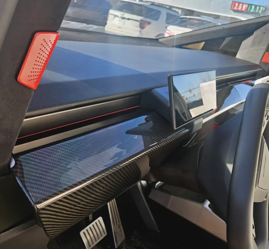 Tesla Cybertruck Added a Smart Display Behind the Steering Wheel – Makes Driving Feel Complete 1754036238980-7