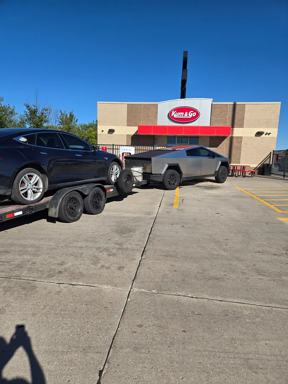 Tesla Cybertruck Cybertruck and U-Haul Car Hauler Towing MYP 1000007069