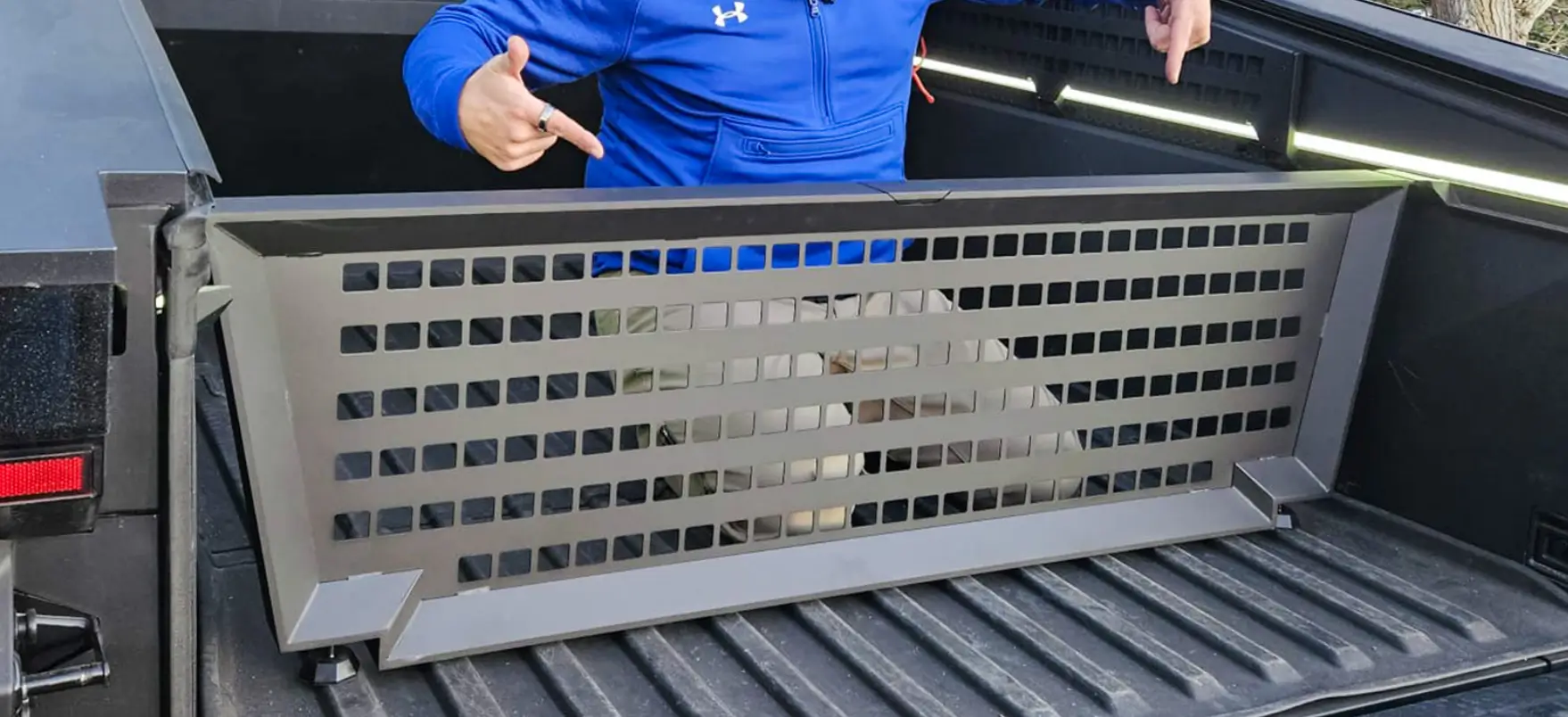 Tesla Cybertruck Tips on Installing Cybertruck Vault Cargo Divider 1754365488468-m3