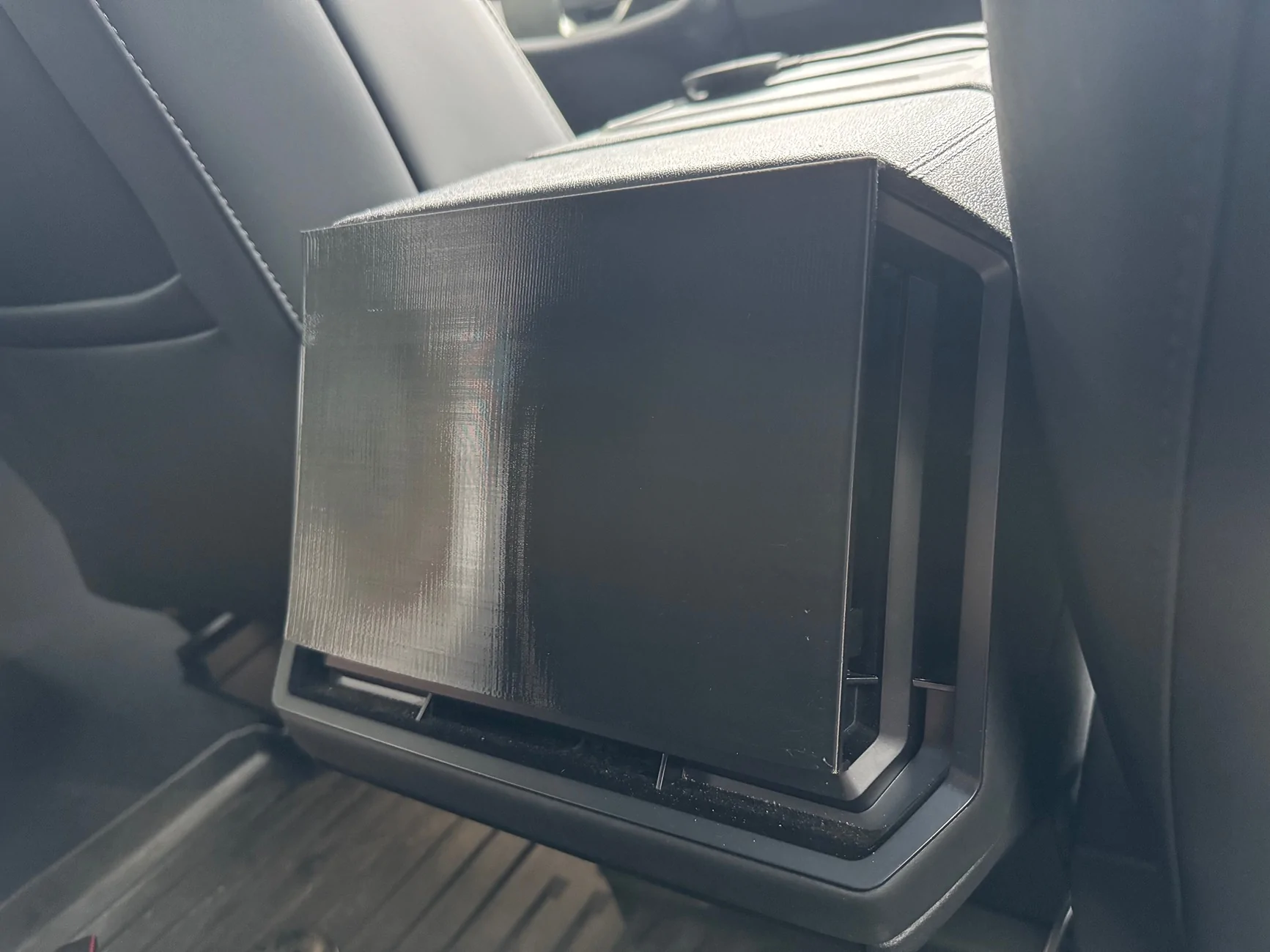 Tesla Cybertruck Rear display cover - 3D print! IMG_4684