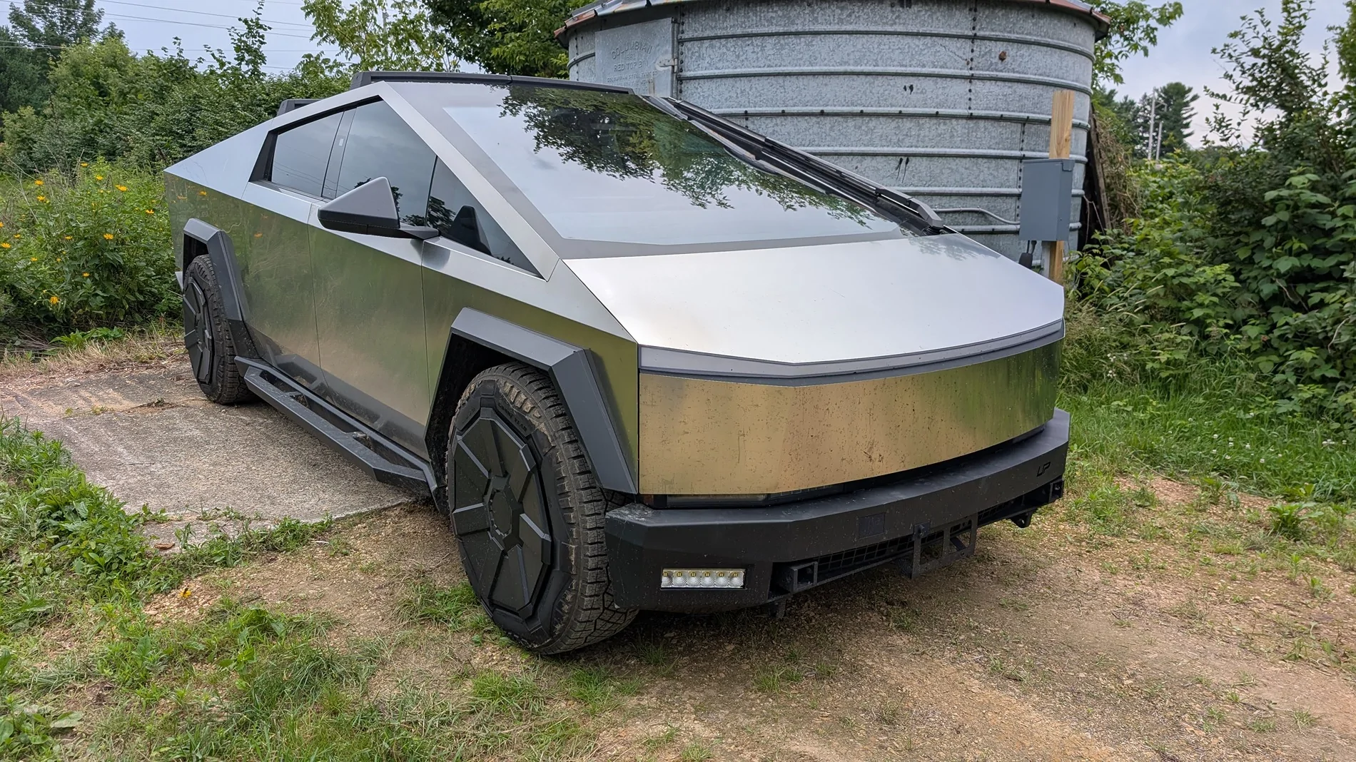 Tesla Cybertruck UP (Unplugged Performance) Rocker Panels and Sliders - Arrived & Installed 1000011428