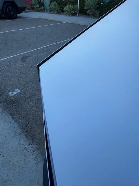 Tesla Cybertruck Help Me Decide-Service Center Work 22fd6235-2402-499b-b4db-8a31ae90a76d