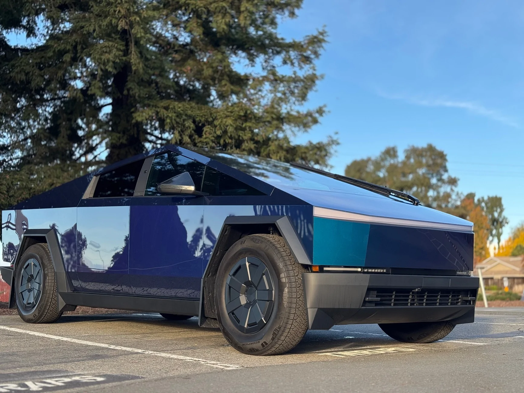 Tesla Cybertruck Cybertruck wrapped in TWRAPS Purple Phantom Blue IMG_2349