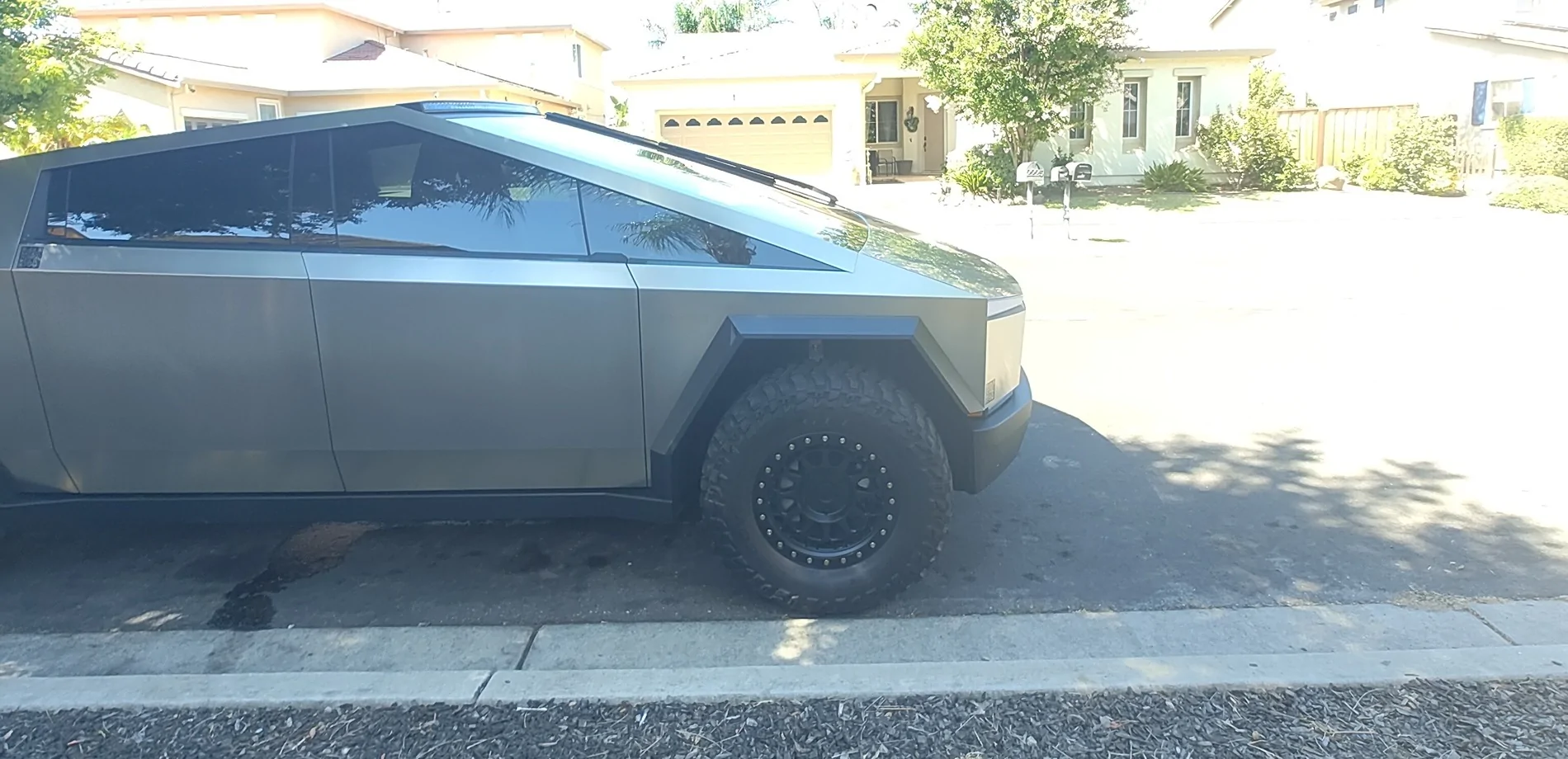 Tesla Cybertruck Daily random Cybertruck photos thread - Post Yours! 📸 🤳 IMG_20250731_153512320B