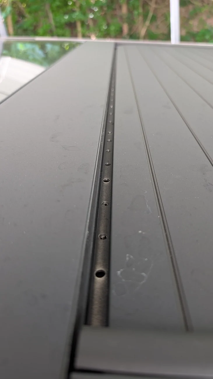Tesla Cybertruck Tonneau cover gap issue fixed by Service Center under warranty 1000015019