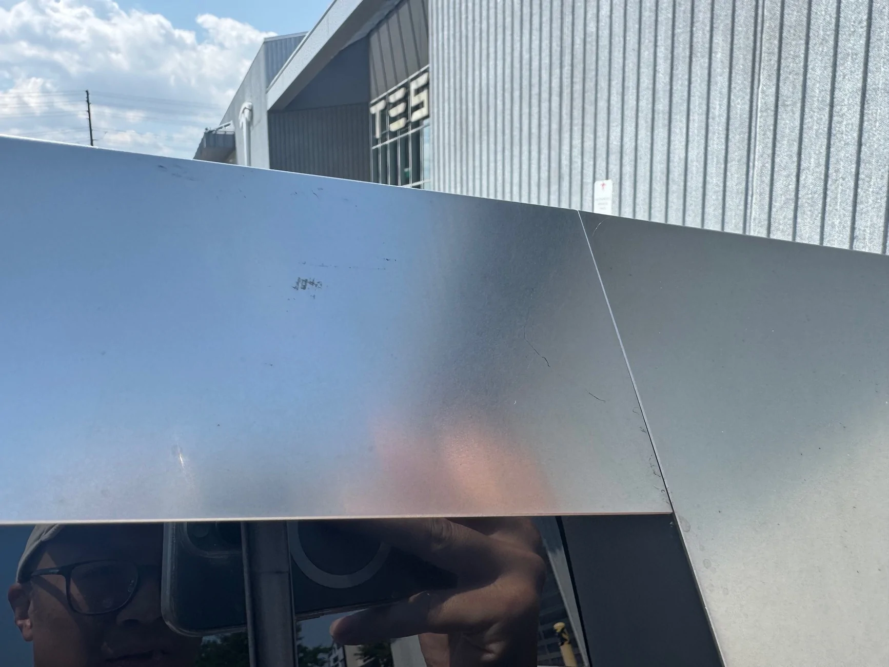 Tesla Cybertruck Awful panel alignment after cantrail replacement IMG_8969