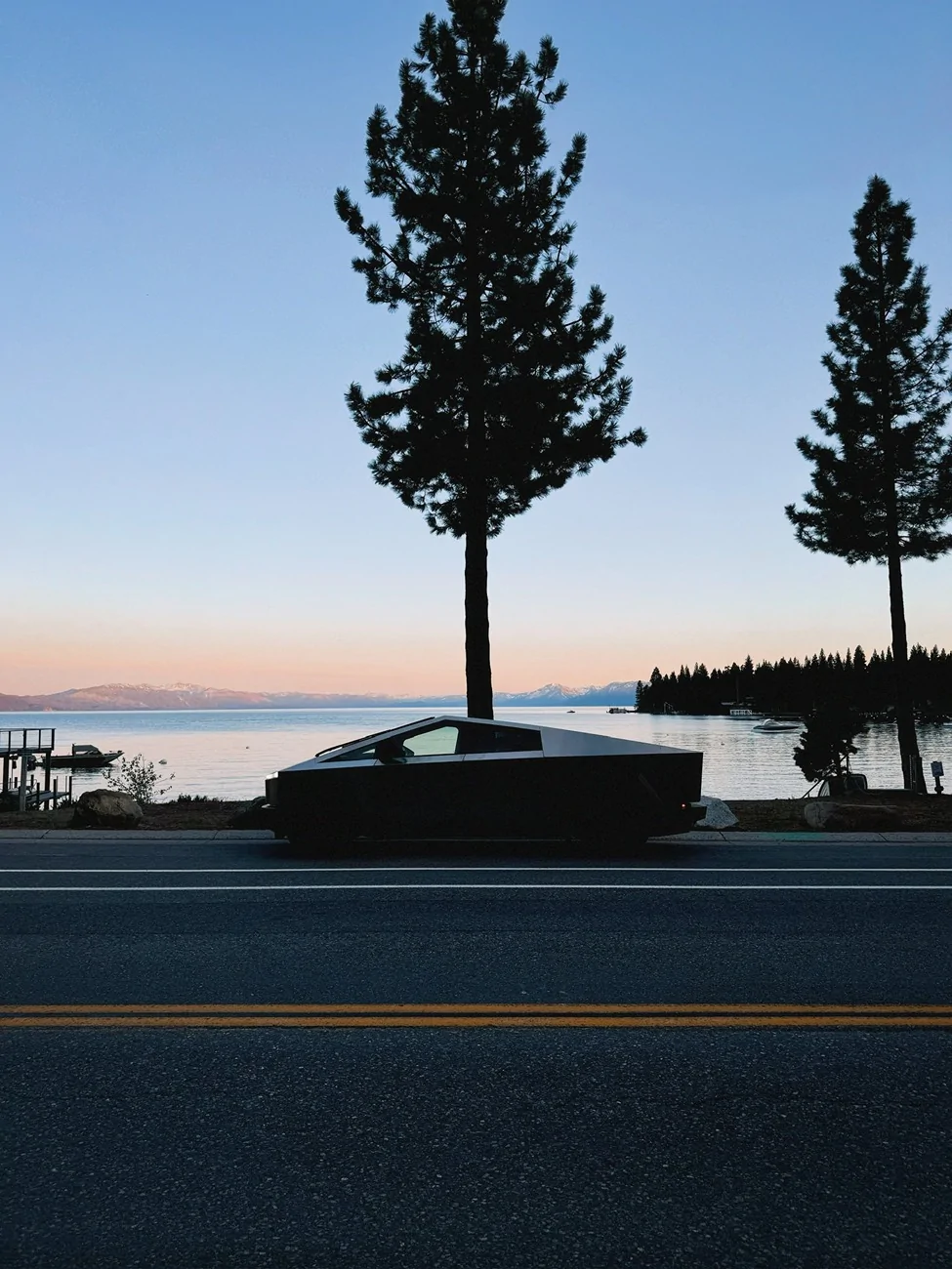 Tesla Cybertruck Daily random Cybertruck photos thread - Post Yours! 📸 🤳 GyBsF9SXcAIlKS6