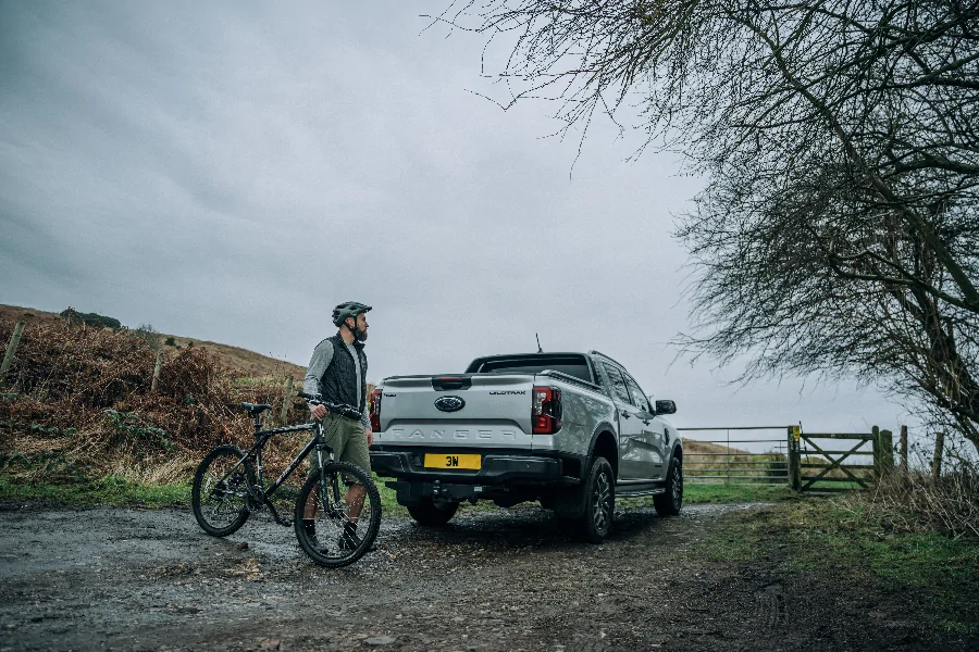 Tesla Cybertruck 🛣️ Scenery Along the Road🌅 FORD Ranger Lizardfish TV-48