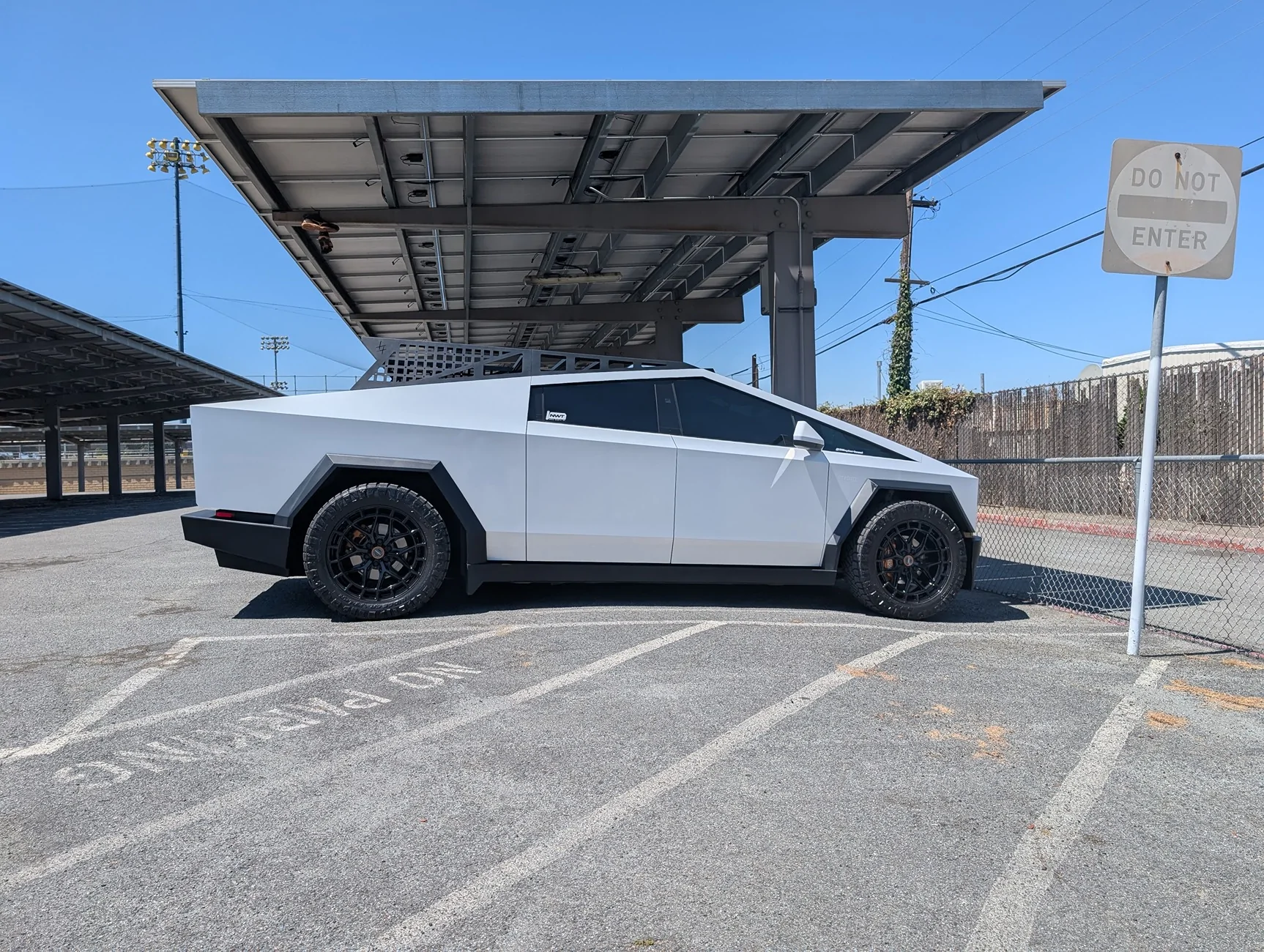 Tesla Cybertruck 👋 Vote for August's RWCev CTOTM HERE!! 8Pxkuy1Submission8Paul