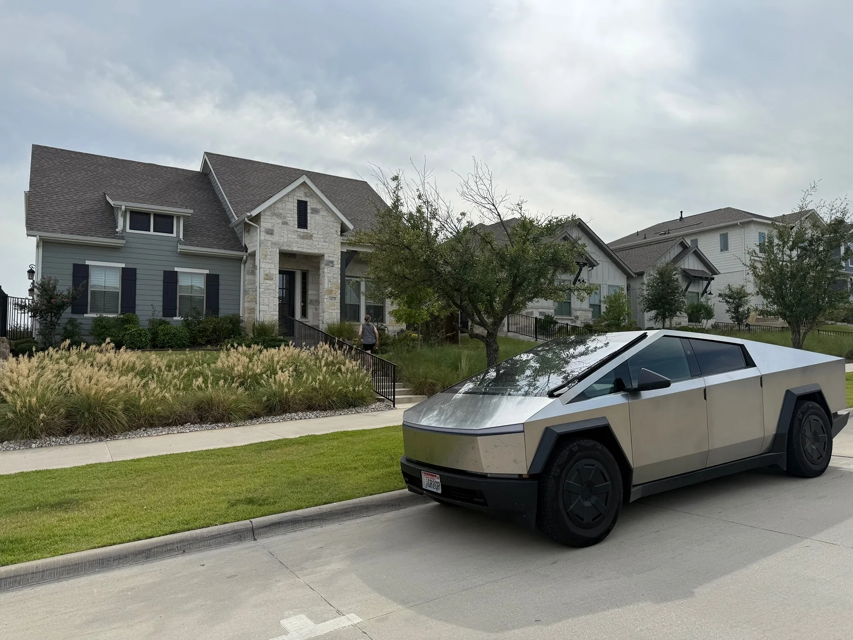 Tesla Cybertruck Daily random Cybertruck photos thread - Post Yours! 📸 🤳 IMG_6795