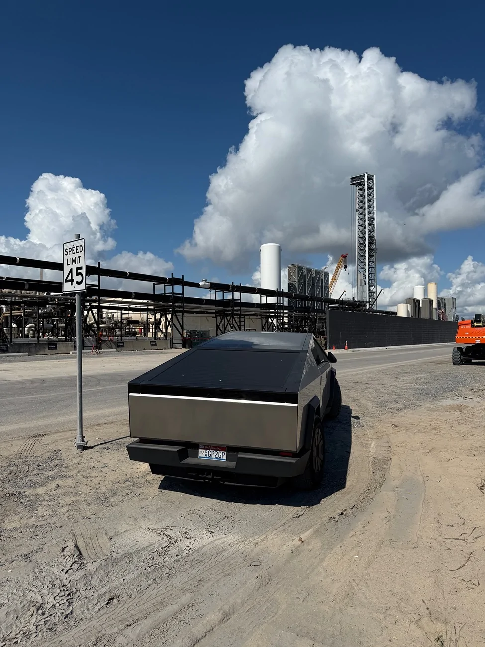 Tesla Cybertruck Daily random Cybertruck photos thread - Post Yours! 📸 🤳 IMG_6847