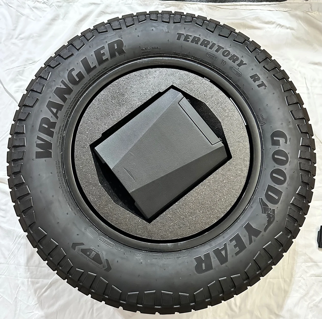 Tesla Cybertruck Spare Tire and Accessories Looking for a Good Home IMG_1602