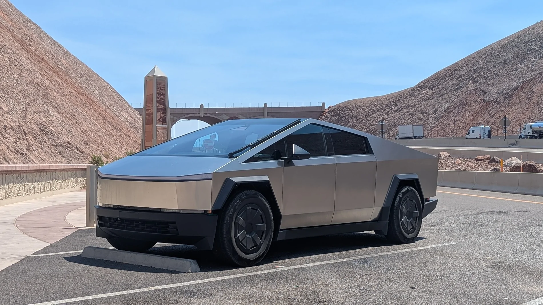 Tesla Cybertruck I’ve never felt this way… PXL_20250628_210334746 (1)