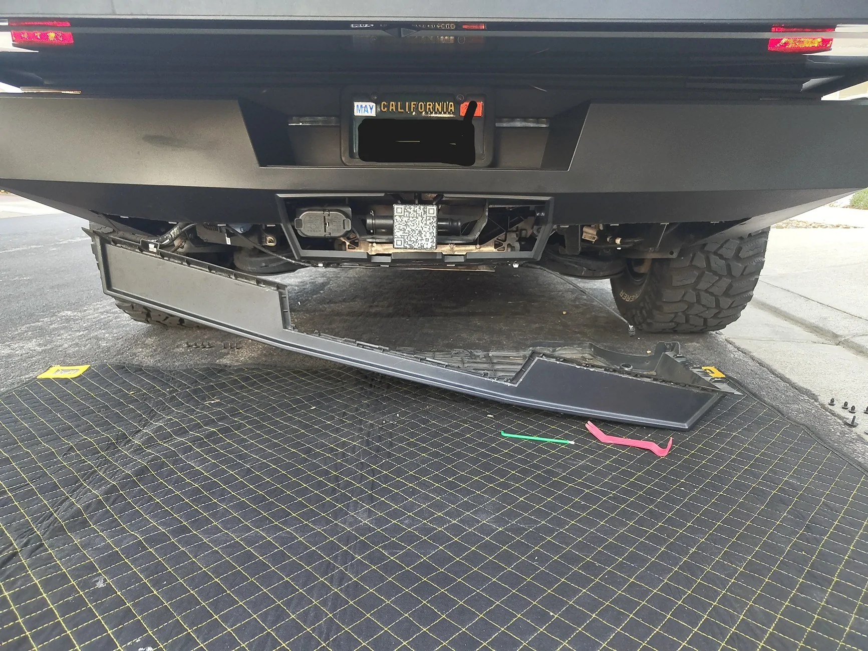 Tesla Cybertruck Rear Diffuser Removal IMG_20250821_194443354 