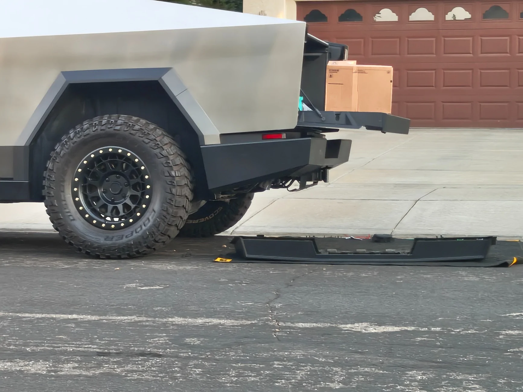 Tesla Cybertruck Rear Diffuser Removal IMG_20250821_195701454