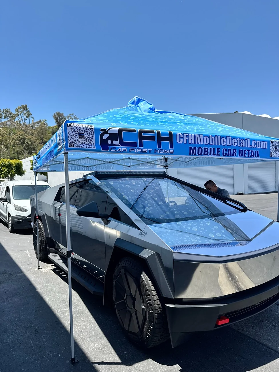 Tesla Cybertruck To POLISH or not to POLISH IMG_0574