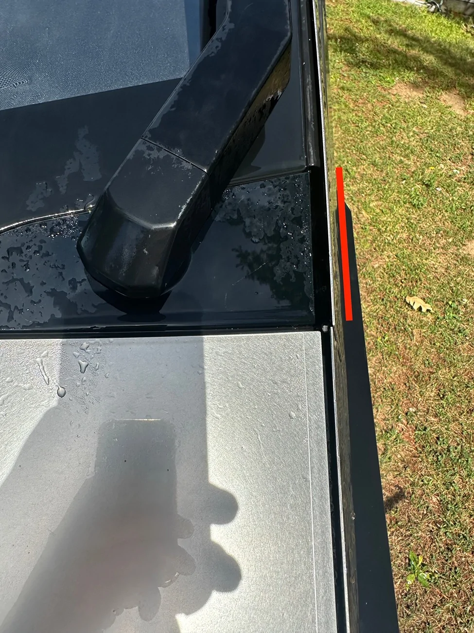 Tesla Cybertruck PSA: Windshield Seal…. You should have one IMG_2349