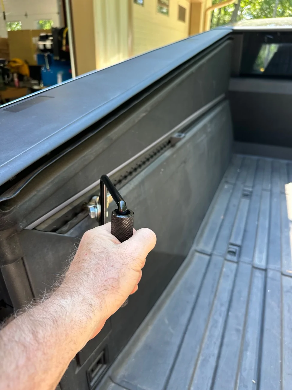 Tesla Cybertruck Bed grab handles IMG_7094