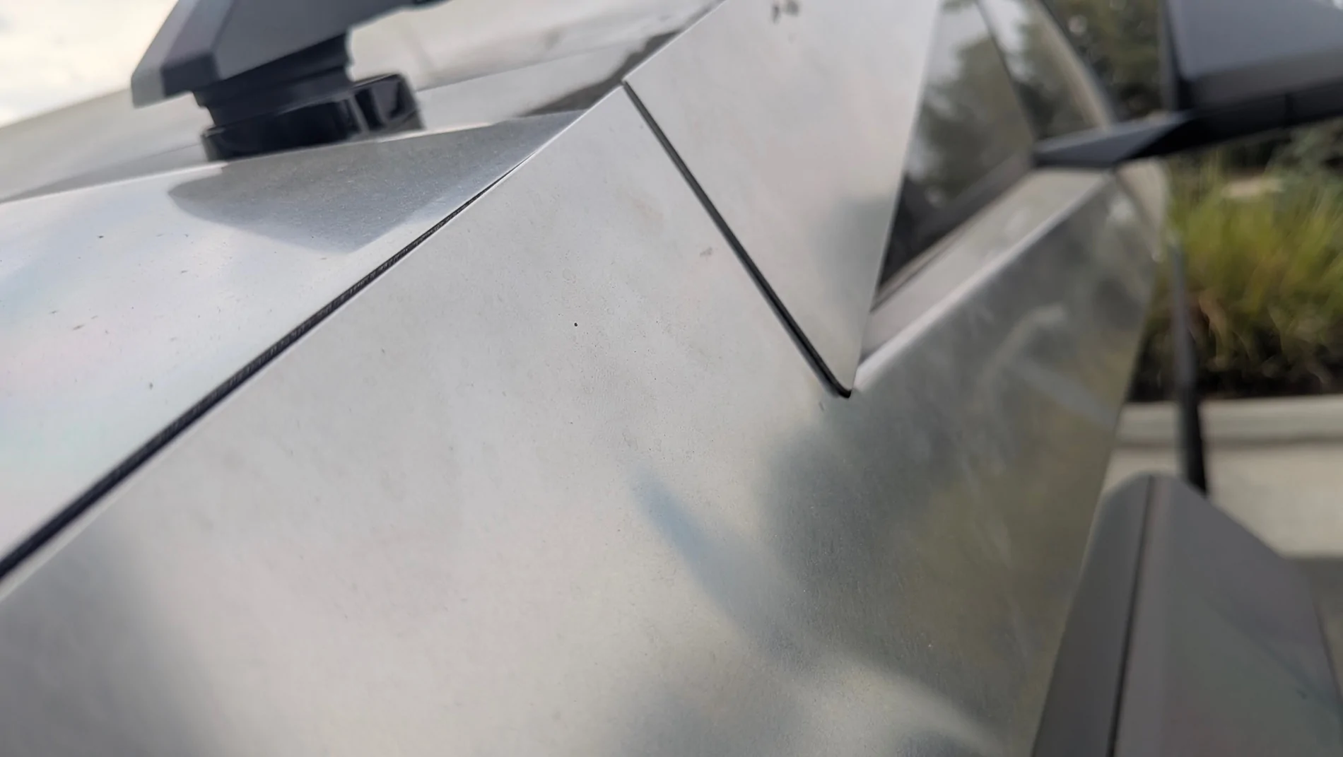 Tesla Cybertruck It's a shame Tesla Service is so bad PXL_20250823_214340481