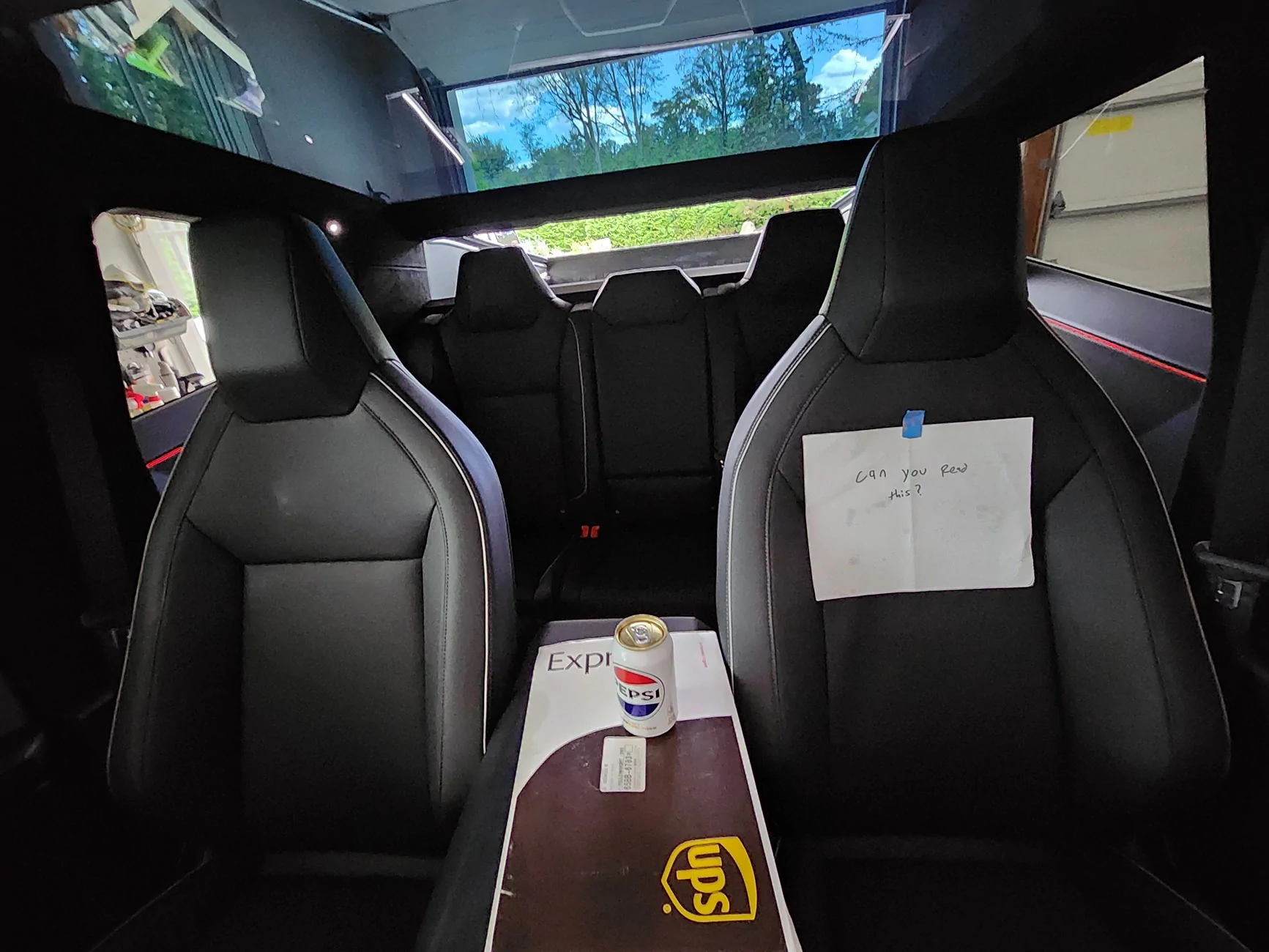 Tesla Cybertruck Blurry interior drivers camera, digital mirror and FSD nags advice 20250827_150749