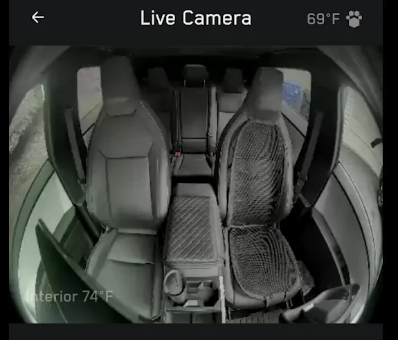 Tesla Cybertruck Blurry interior drivers camera, digital mirror and FSD nags advice 1756324409839-f5