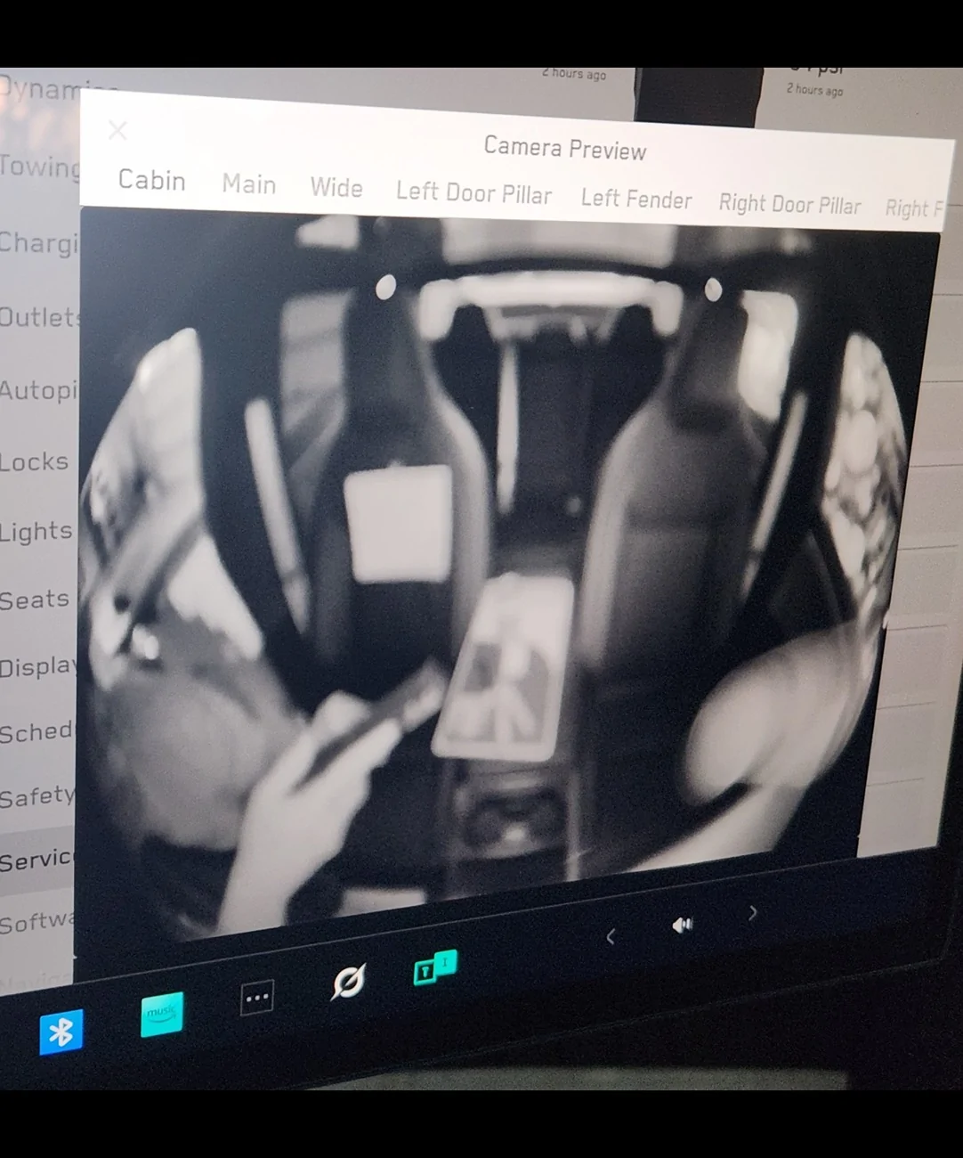 Tesla Cybertruck Blurry interior drivers camera, digital mirror and FSD nags advice screenshot_20250827_152056_gallery-jpg