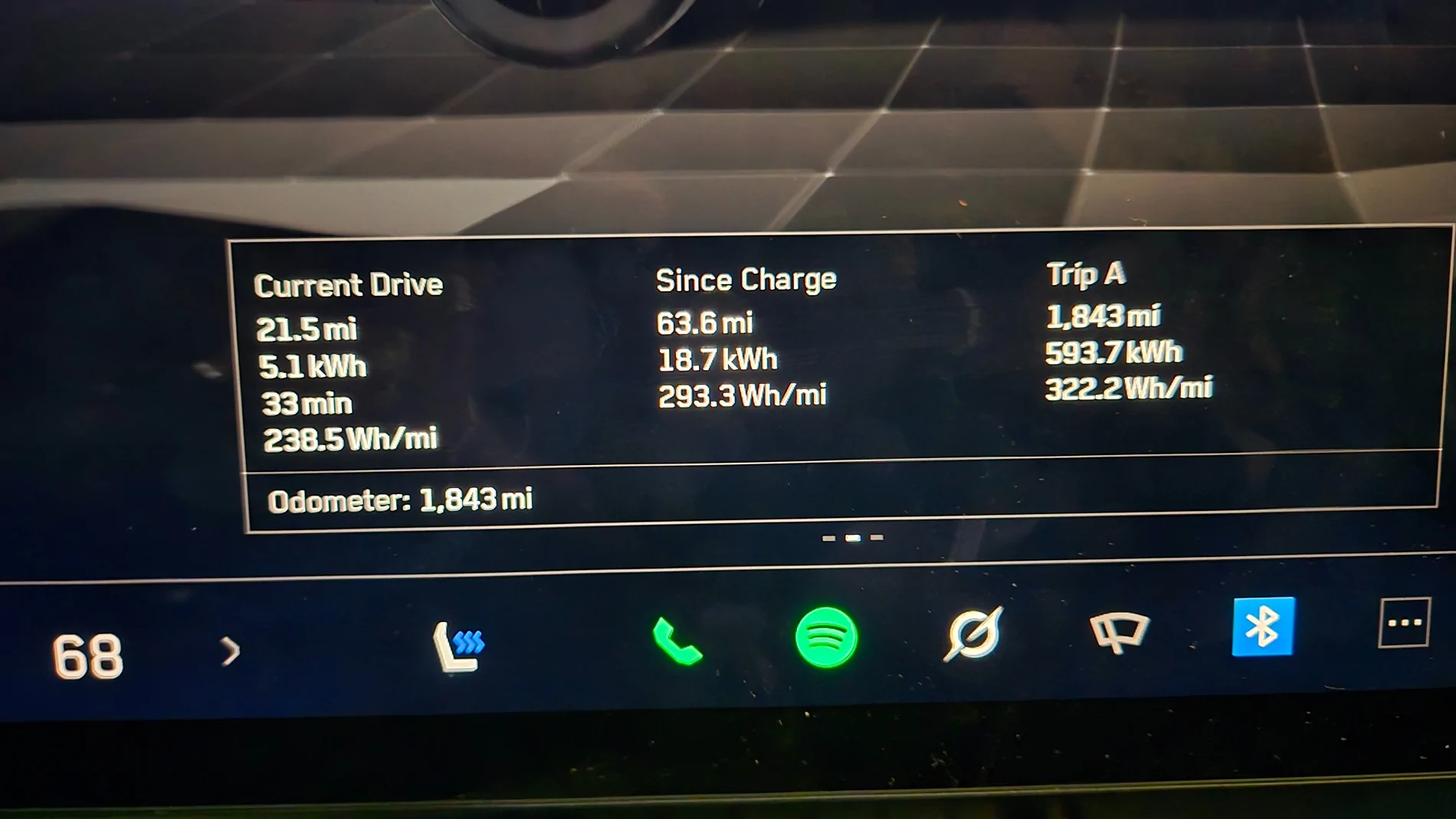 Tesla Cybertruck 2025.26.8 Downloading 20250827_215503