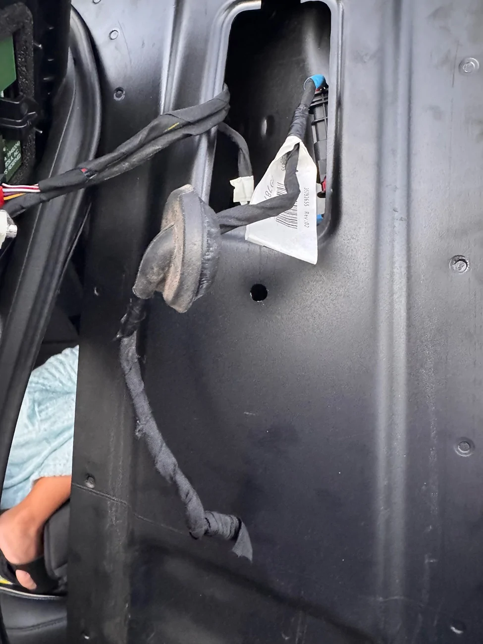 Tesla Cybertruck PSA - New Service Procedure for installing OEM Lightbar on Cybertruck IMG_1252