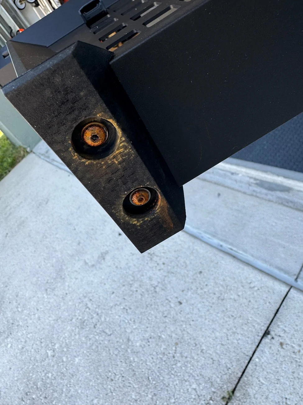 Tesla Cybertruck OEM Cargo Divider and non-SS Screws !?!? IMG_9513