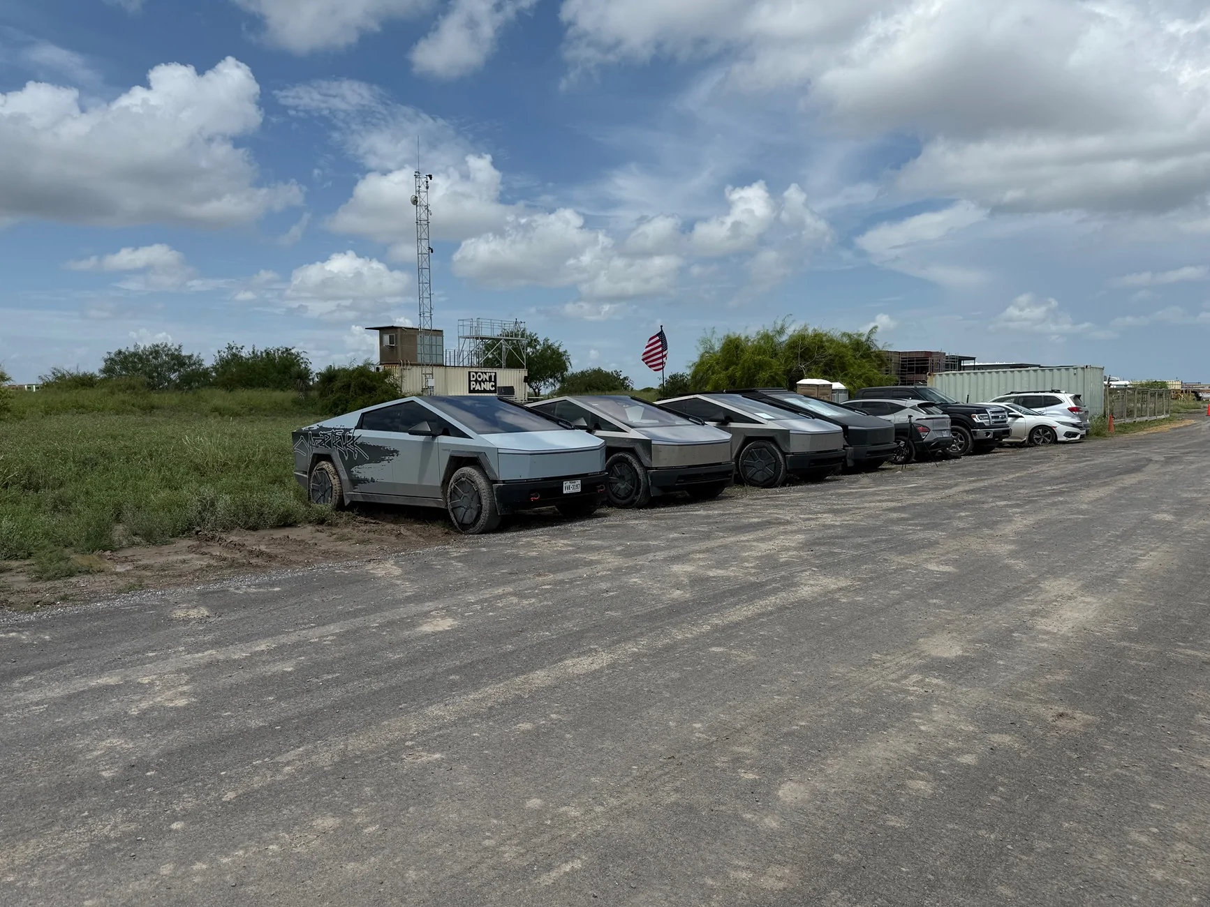 Tesla Cybertruck Daily random Cybertruck photos thread - Post Yours! 📸 🤳 IMG_7404