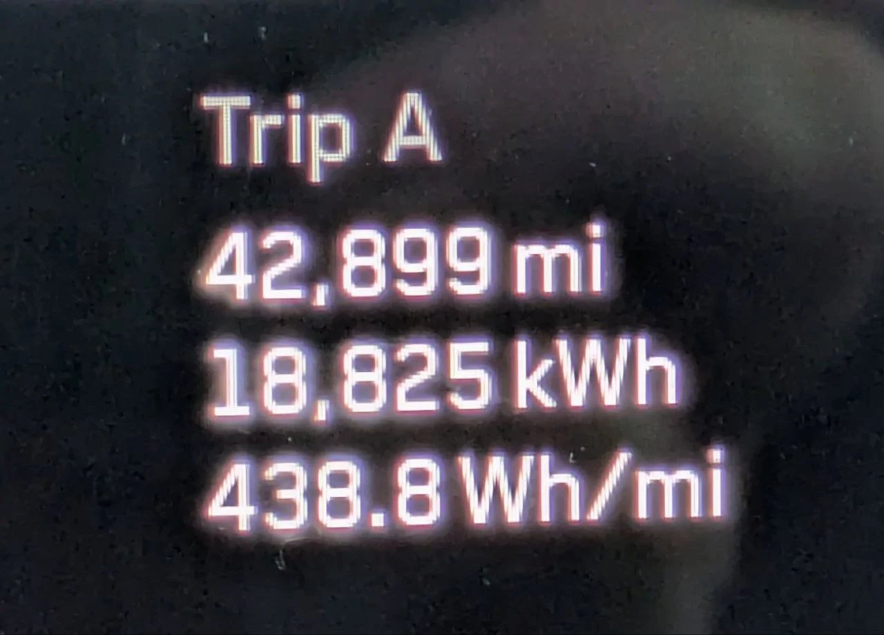 Tesla Cybertruck How many Wh/mi are you getting? 1756595271410-dm