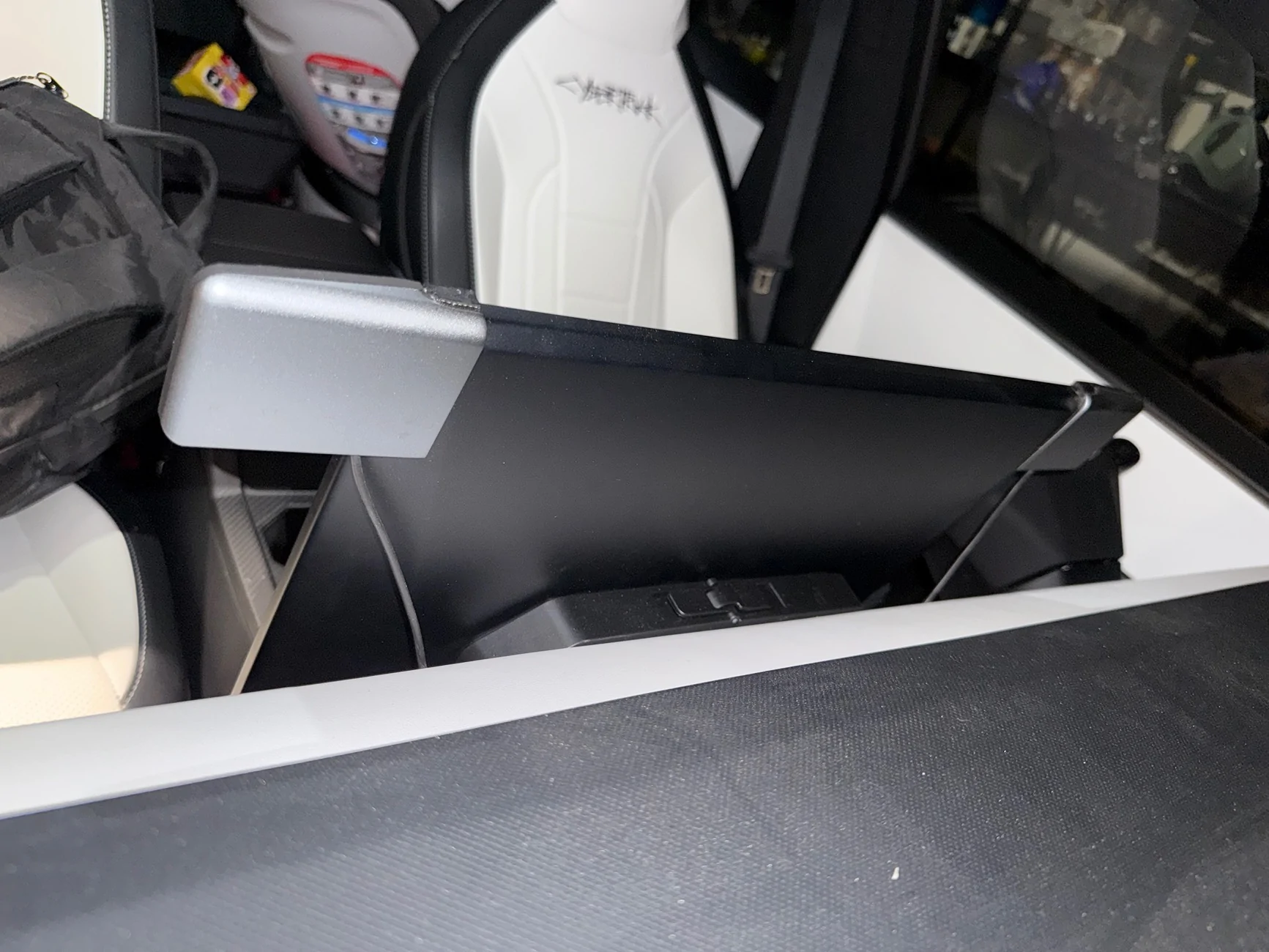 Tesla Cybertruck Hidden way to access the center console IMG_8559