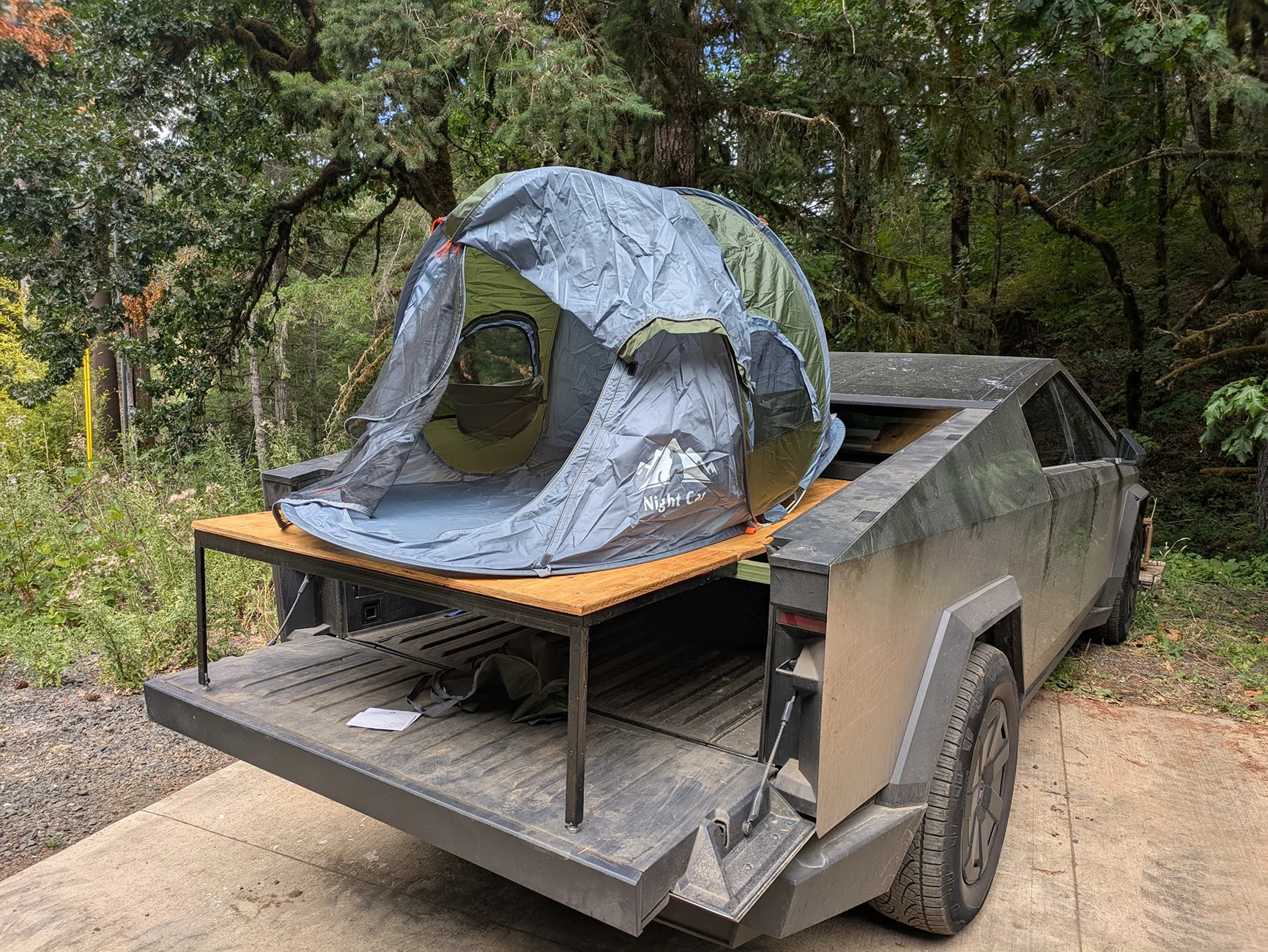 Tesla Cybertruck Simple, quick pop up tent in bed PXL_20250726_192436813