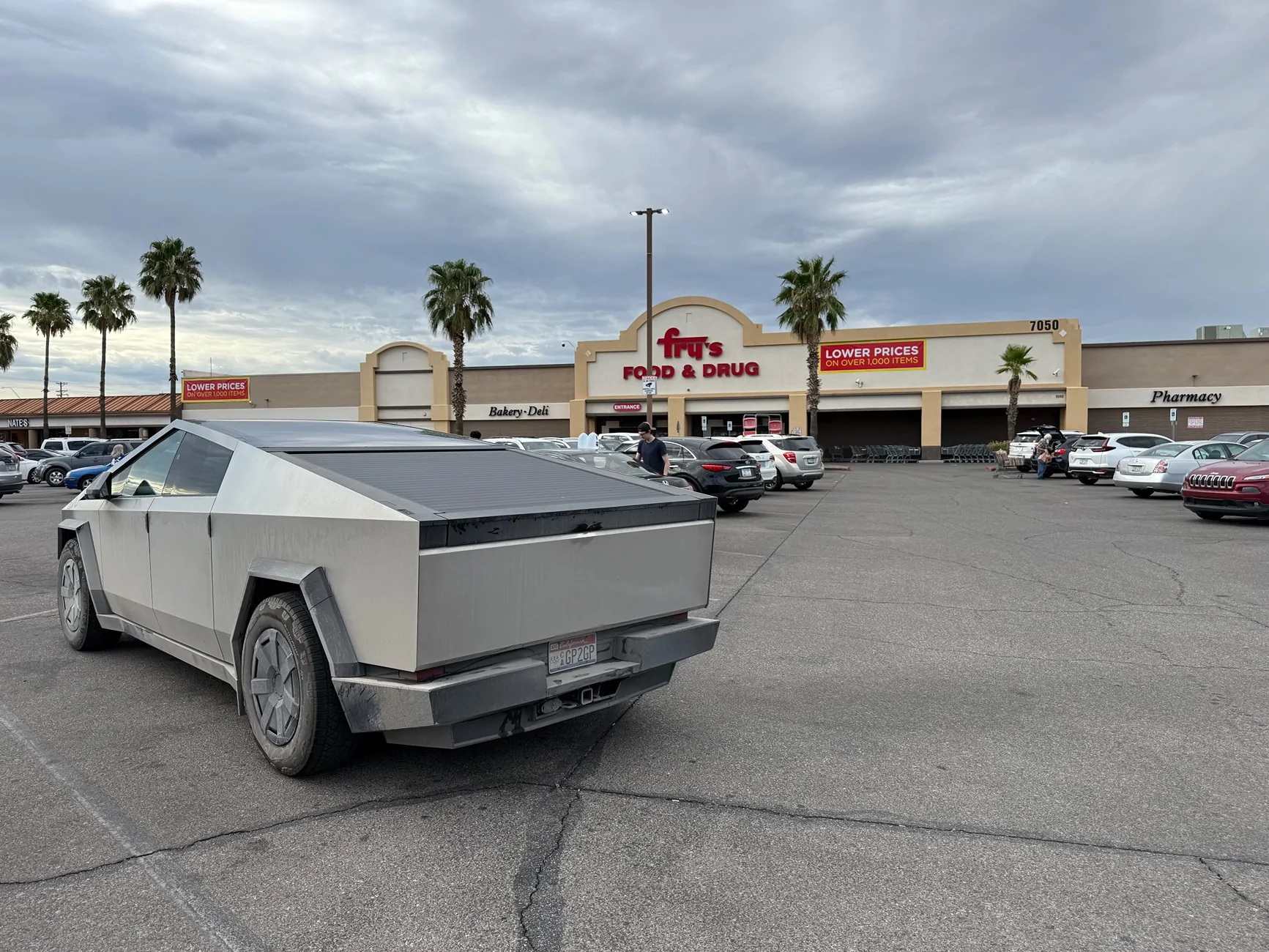 Tesla Cybertruck Daily random Cybertruck photos thread - Post Yours! 📸 🤳 IMG_7528