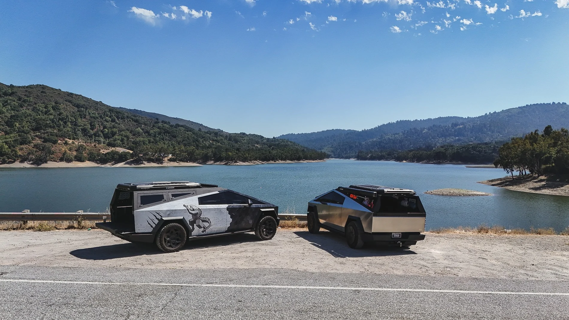 Tesla Cybertruck Introducing Urander CyberCamp Pano - 360° Panoramic Cybertruck Roof Top Tent RTT Pano-35