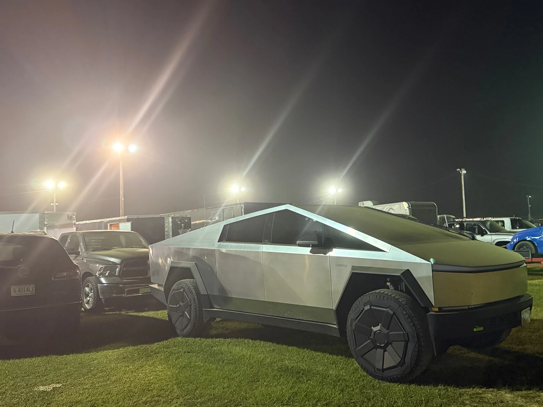 Tesla Cybertruck 📸Post Your September Cybertruck Photos Here! (RWCev CTOTM Giveaway Contest!) IMG_7722